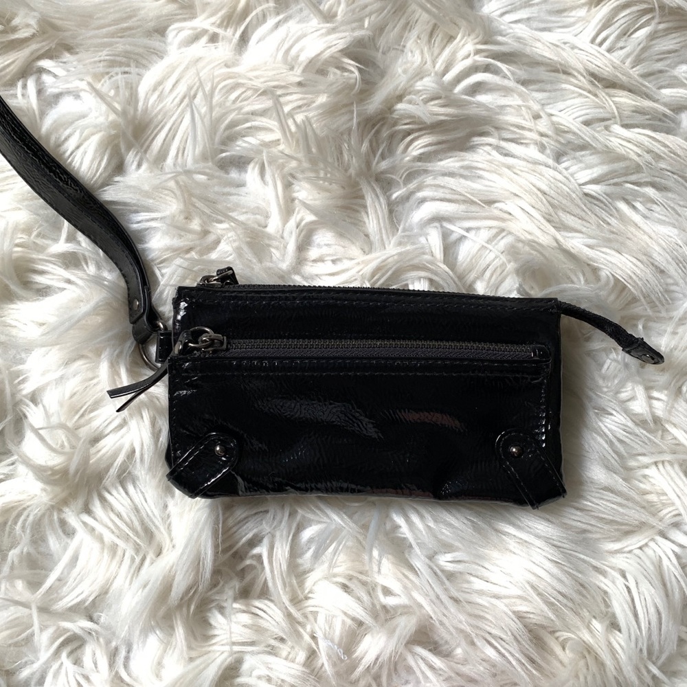 C-Red Black Patent Wristlet